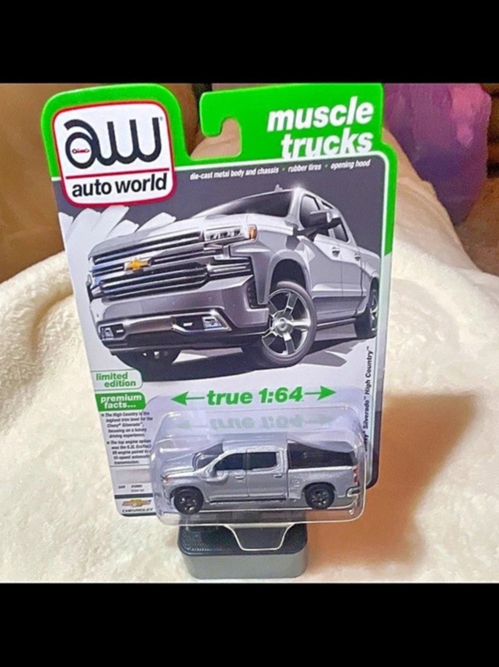 AW Auto World Muscle Trucks true 1:64 1:64 Gray Muscle Truck NWT